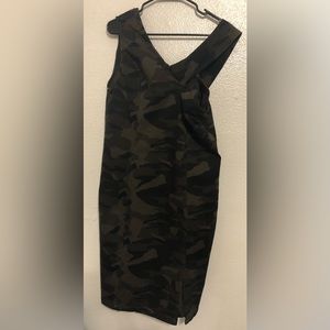 New York & Company camouflage dress, size XL, split, shoulder, see pictu…